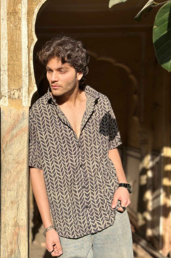 Hand Block Black Leaf Printed Half Sleeve Grey Shirt4