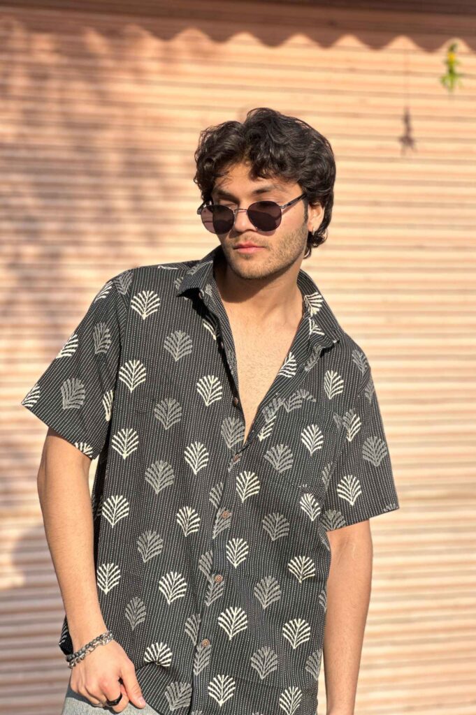 Men in Hand Block White Leaf Printed Half Sleeve Black Shirt3