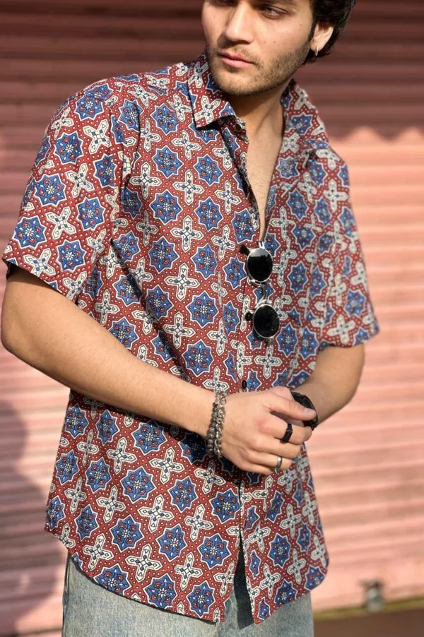 Mens IKAT Design Printed Half Sleeve Cotton Shirt (Maroon & Blue)2_
